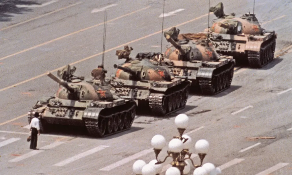 Top 10 Most Influential Photos Of All Time Tank Man, Jeff Widener, 1989